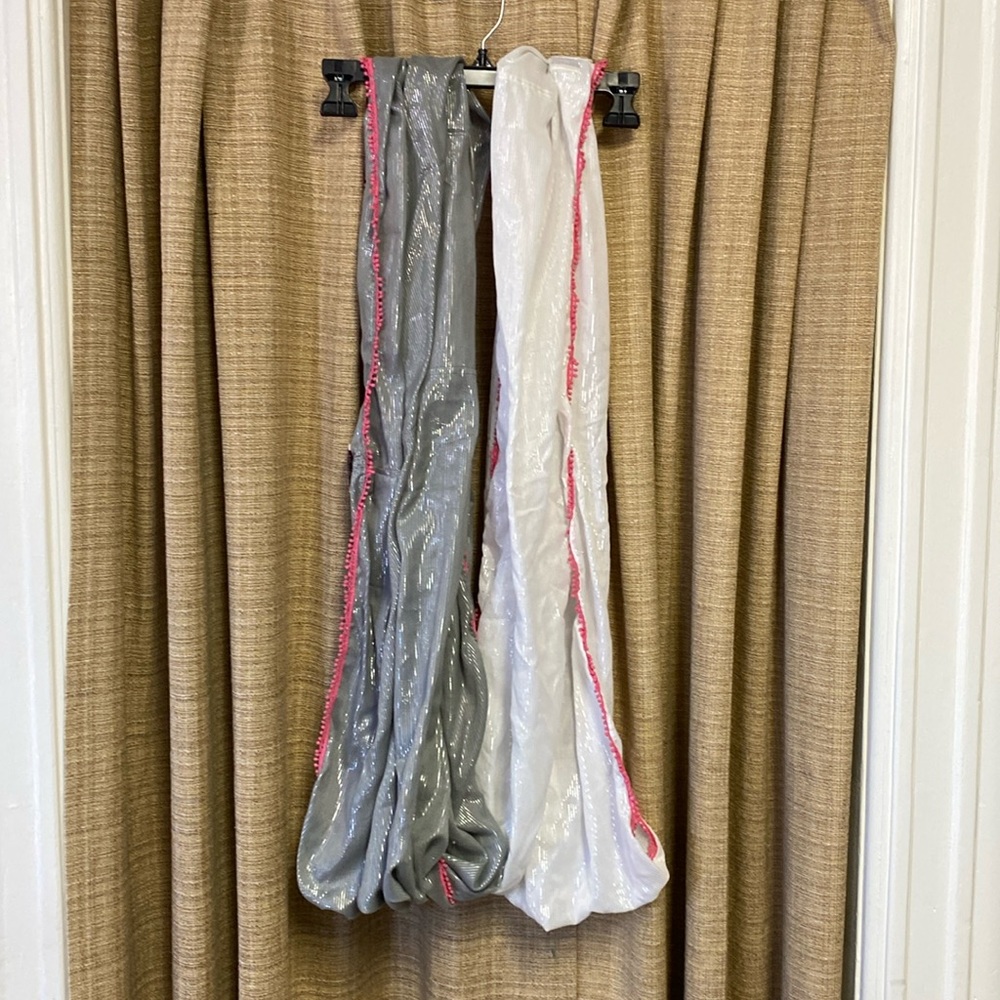 HOLLISTER INFINITE SCARF BUNDLE - Picture 1 of 3